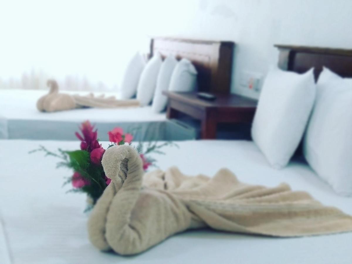 Grand Peak Hotel เอลลา ภายนอก รูปภาพ